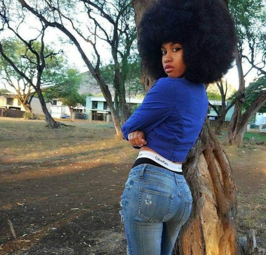 afro queen hjmmk.jpg