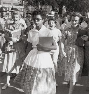 Little_Rock_Desegregation_1957.jpg