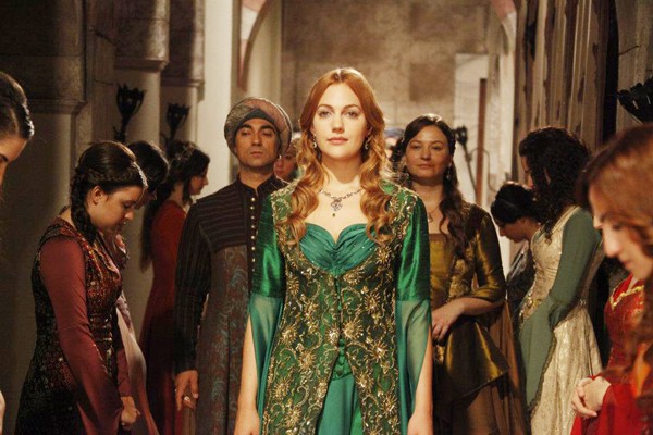 magnificent-century-hurrem-green.jpg