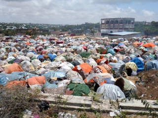 Mogadishu_IDP_Camp.jpg