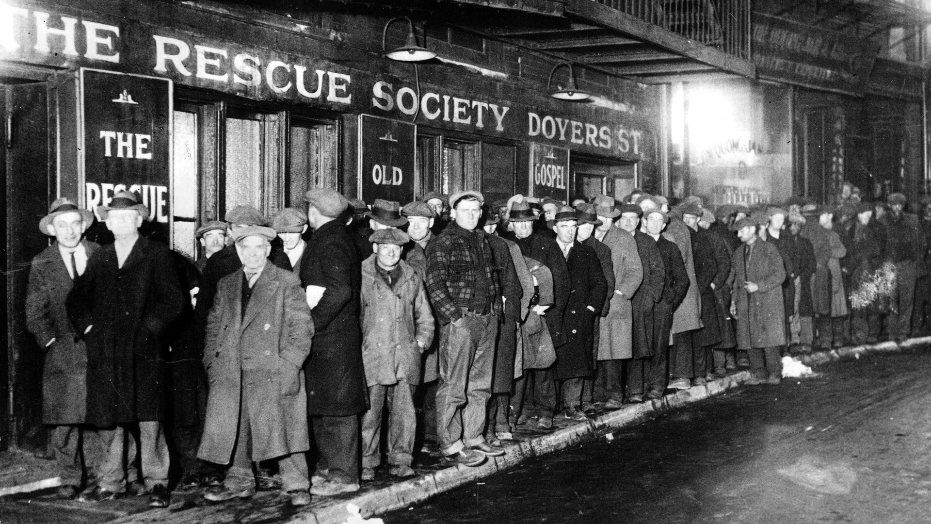 great-depression-history-gettyimages-80752394.jpg