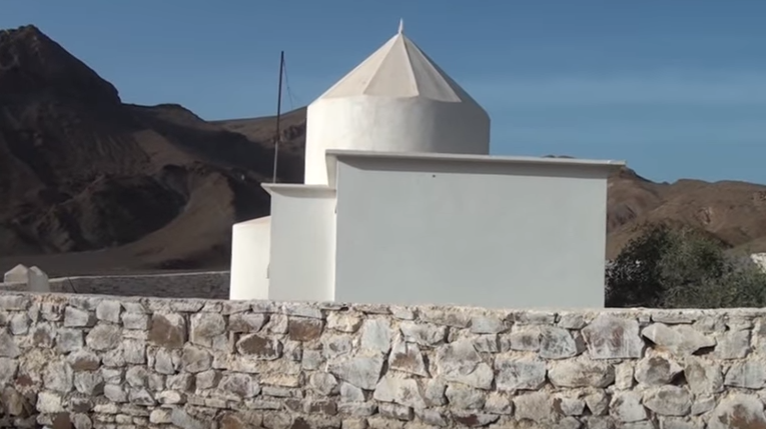 Sheikh_Issa_Tomb.png