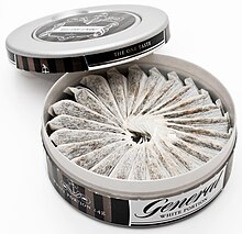 220px-Portioned_snus.jpg