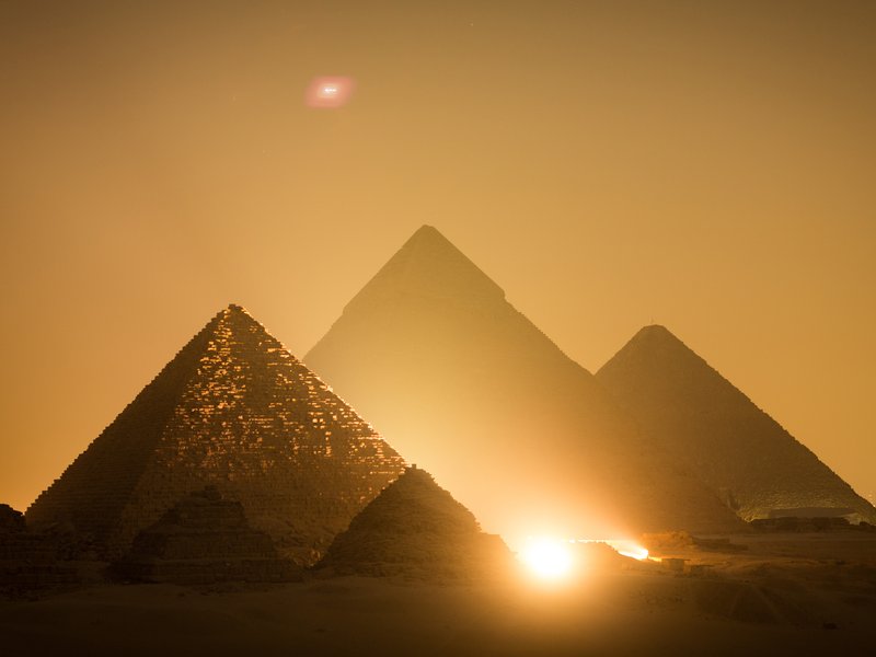 oct2015_d06_pyramids.jpg__800x600_q85_crop.jpg