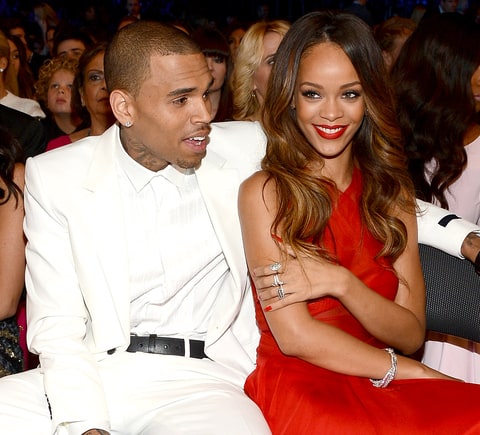 1444133553_chris-brown-rihanna-zoom.jpg