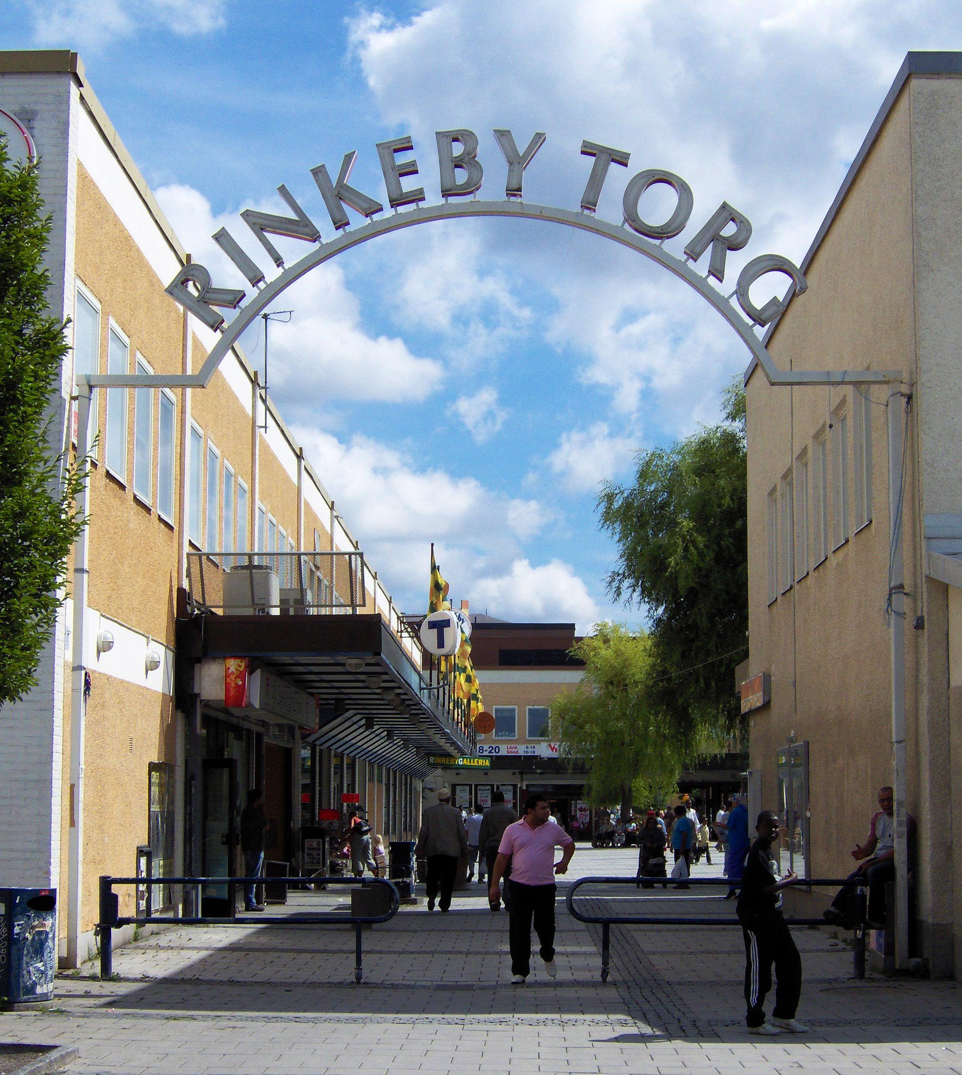 Rinkeby_torg_retouched.jpg