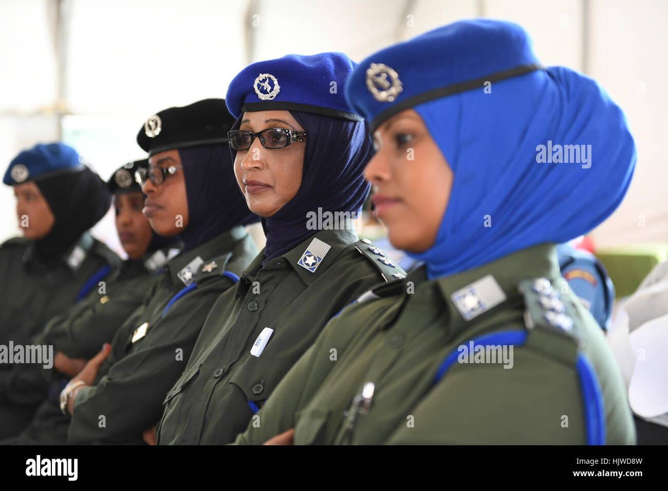 somali-female-police-officers-attend-the-amisom-female-peacekeepers-HJWD8W.jpg