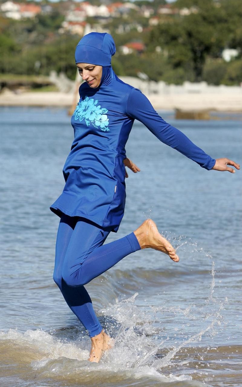 burkini-xlarge_trans++Adw0VrjqLWSqJHfZ45Ae0USNiNYvS0w8OKiwak2ngk8.jpg