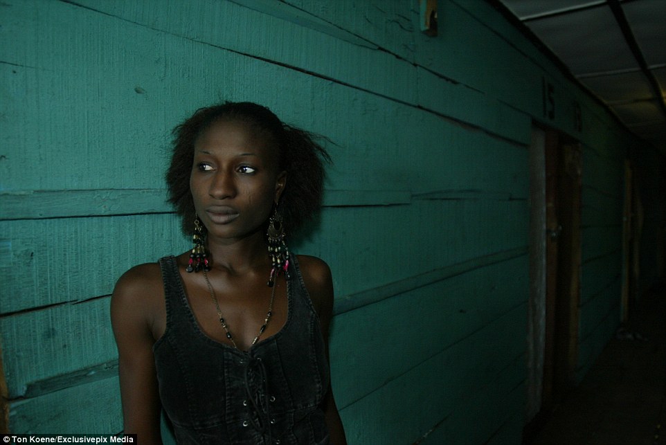 3CB8ABB000000578-4179702-The_pictures_were_taken_in_a_Lagos_slum_where_women_as_young_as_-a-28_1485966780242.jpg