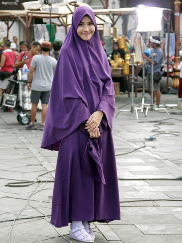 054341500_1435198653-zaskia_mecca-20141014-008-acat.jpg