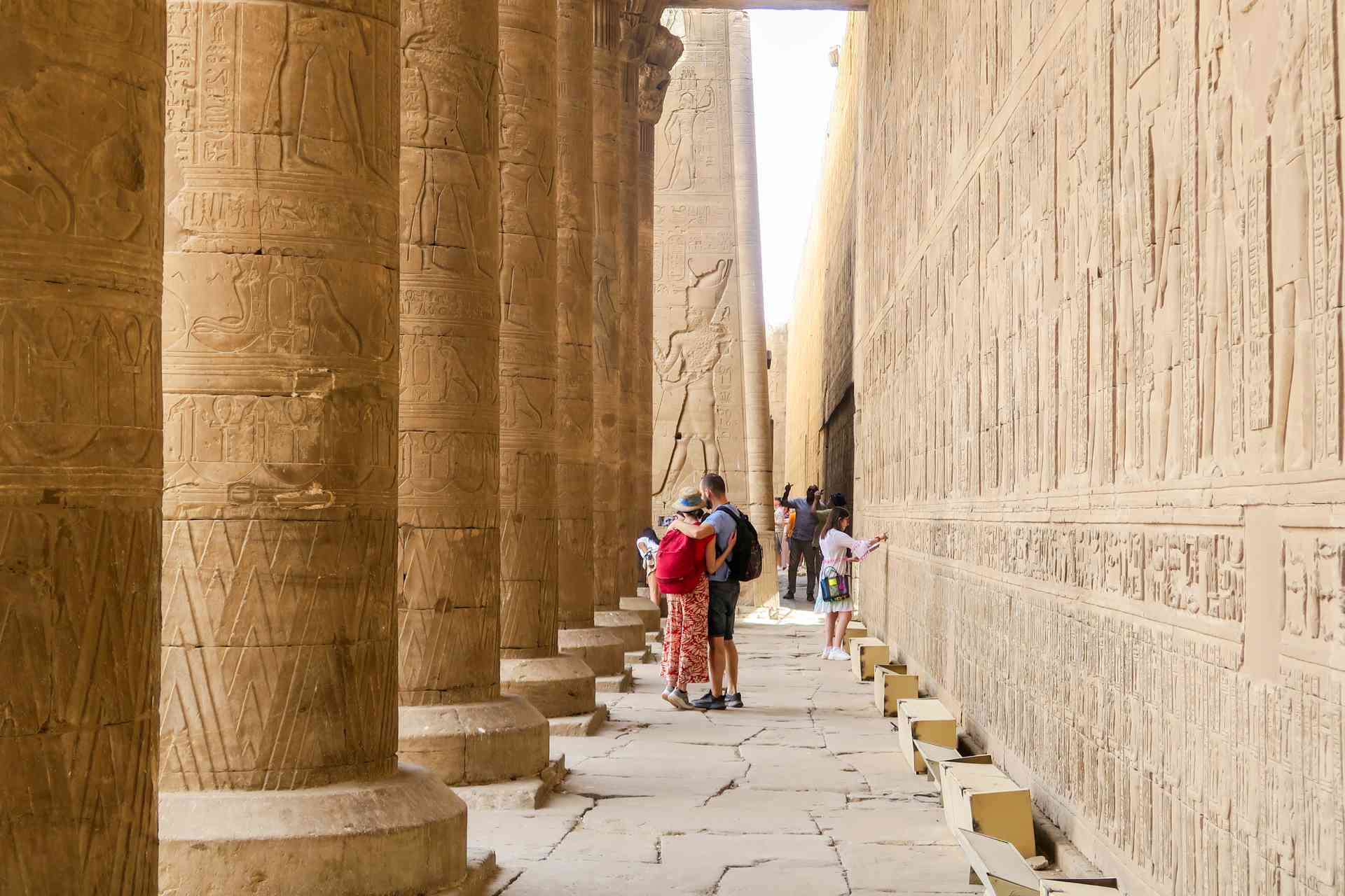 www.bunniktours.com.au
